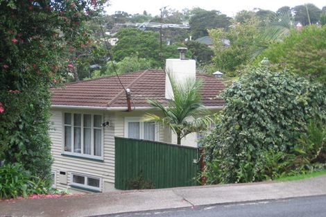 Photo of property in 68 Atkinson Road, Titirangi, Auckland, 0604