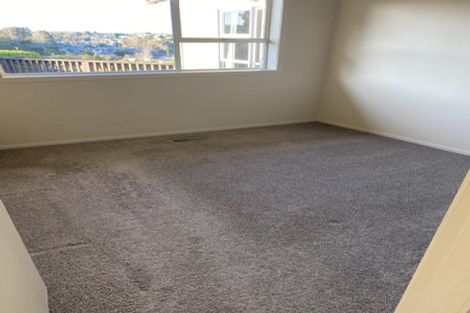 Photo of property in 12 Salmond Place, Dinsdale, Hamilton, 3204