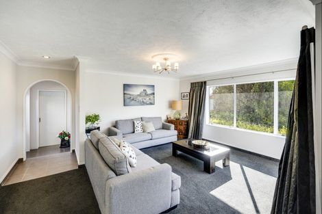 Photo of property in 8 Lennon Grove, Havelock North, 4130