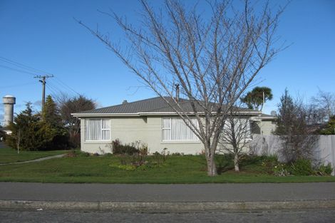 Photo of property in 39 Albert Street, Winton, 9720