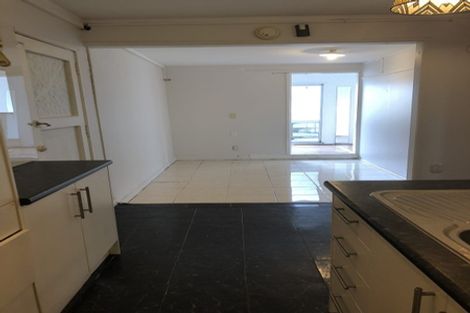 Photo of property in 621 Massey Road, Mangere, Auckland, 2022