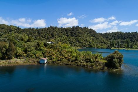 Photo of property in 9 Alexander Road, Lake Tarawera, Rotorua, 3076