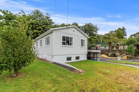 Photo of property in 120 Huatoki Street, Frankleigh Park, New Plymouth, 4310