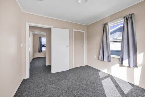 Photo of property in 10 Ramanui Avenue, Hawera, 4610