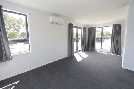 Photo of property in 26 Escort Grove, Awapuni, Palmerston North, 4412