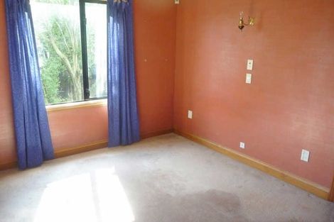 Photo of property in 86 Memorial Avenue, Ilam, Christchurch, 8053