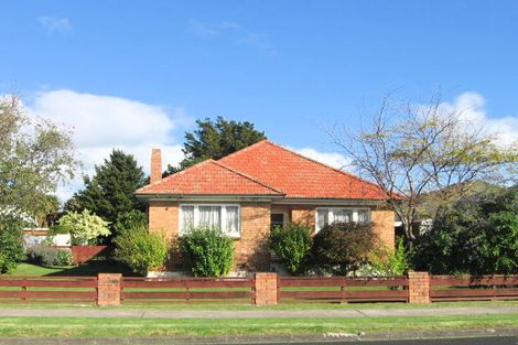 Photo of property in 7 Omagh Avenue, Papatoetoe, Auckland, 2025