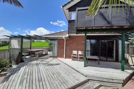 Photo of property in 90b Simmental Crescent, Somerville, Auckland, 2014