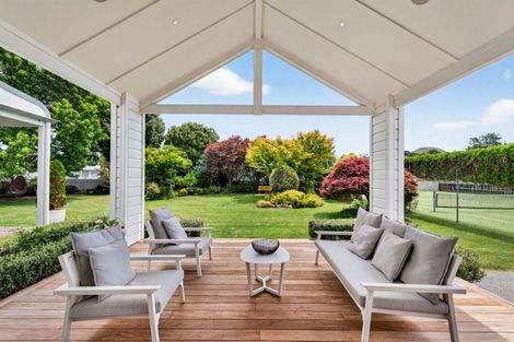 Photo of property in 27 Neeve Road, Taradale, Napier, 4112