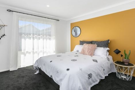 Photo of property in 17 Carrick Place, Mosgiel, 9024