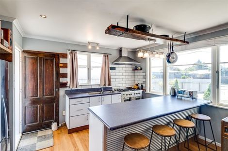 Photo of property in 18 Read Crescent, Clive, 4102