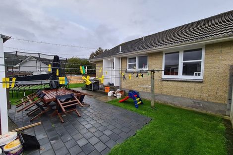 Photo of property in 20a Parera Grove, Heretaunga, Upper Hutt, 5018