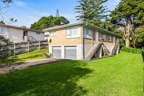 Photo of property in 2/79 Archers Road, Hillcrest, Auckland, 0629