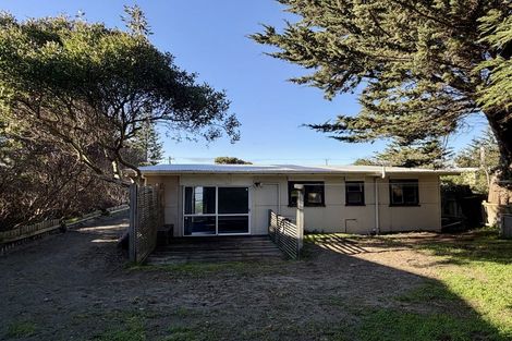 Photo of property in 22 Hunia Terrace, Himatangi Beach, Foxton, 4891