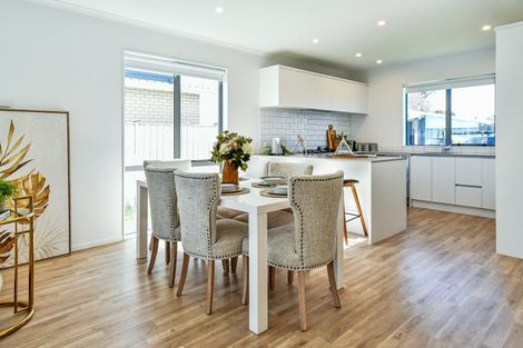 Photo of property in 9 Waituarua Drive, Takanini, 2112