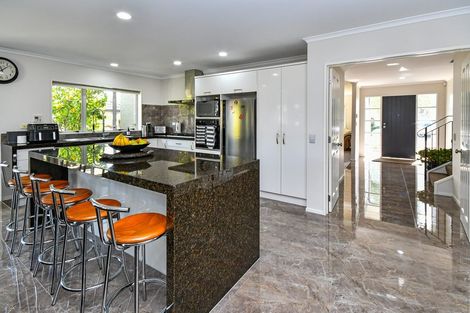 Photo of property in 4 Glasson Avenue, Flat Bush, Auckland, 2016