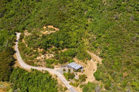 Photo of property in 42 Waimarama Street, Waikawa, Picton, 7220