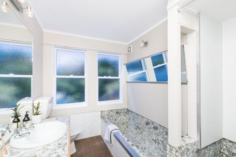 Photo of property in 105 Karori Road, Karori, Wellington, 6012