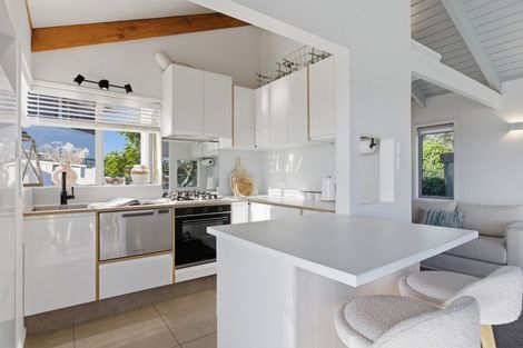 Photo of property in 30 Terrace Avenue, Mount Maunganui, 3116