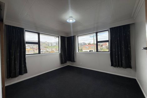 Photo of property in 2a Brooklyn Street, Green Island, Dunedin, 9018