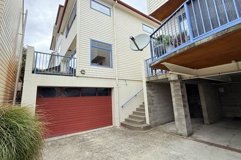 Photo of property in 4/129 The Parade, Island Bay, Wellington, 6023