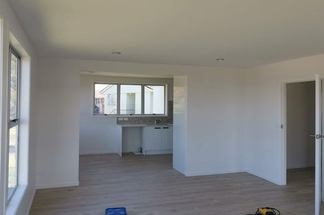 Photo of property in 2 Arnhem Place, Pukekohe, 2120