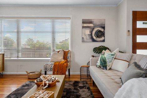 Photo of property in 57 Amberley Avenue, Te Atatu South, Auckland, 0610