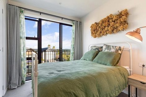 Photo of property in 37 Treloar Crescent, Hobsonville, Auckland, 0616