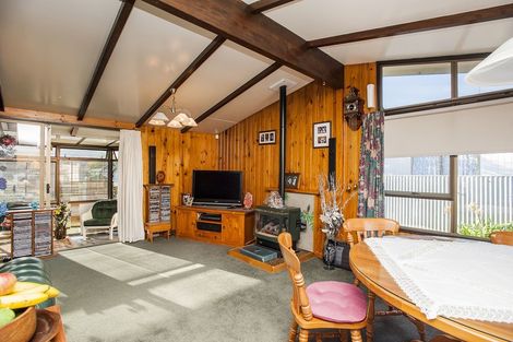 Photo of property in 115 De Lautour Road, Inner Kaiti, Gisborne, 4010