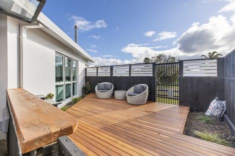 Photo of property in 2 Coral Drive, Papamoa Beach, Papamoa, 3118