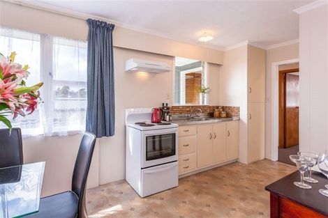 Photo of property in 27 Riverpark Crescent, Henderson, Auckland, 0610