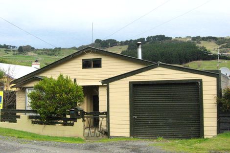 Photo of property in 12 Dickson Street, Macandrew Bay, Dunedin, 9014