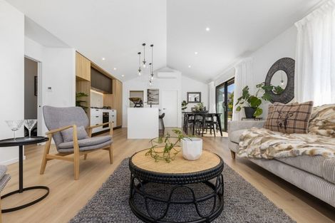 Photo of property in 82 Muster Road, Jacks Point, 9371