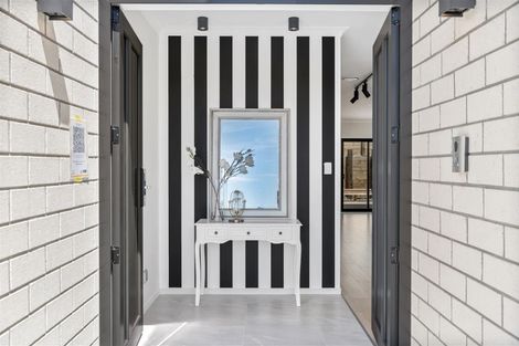 Photo of property in 3 Elevation Street, Flat Bush, Auckland, 2019