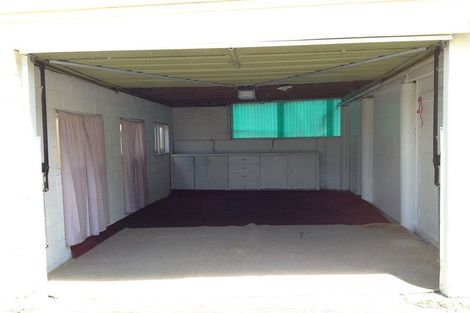 Photo of property in 18 Alton Terrace, Pakuranga Heights, Auckland, 2010