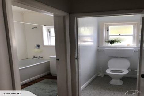 Photo of property in 42 Hinau Street, Woburn, Lower Hutt, 5011