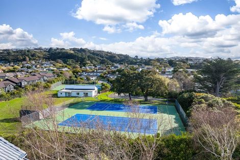 Photo of property in 16 Solander Place, Whitby, Porirua, 5024