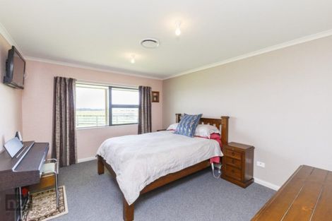 Photo of property in 1107 Taonui Road, Colyton, Feilding, 4775