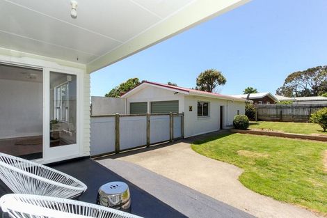 Photo of property in 247 Mangorei Road, Merrilands, New Plymouth, 4312