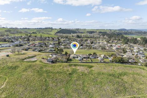 Photo of property in 11 Raukawa Crescent, Wairakei, Taupo, 3332