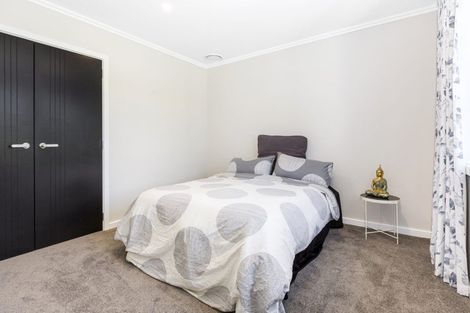 Photo of property in 3 Foremast Place, Whitby, Porirua, 5024