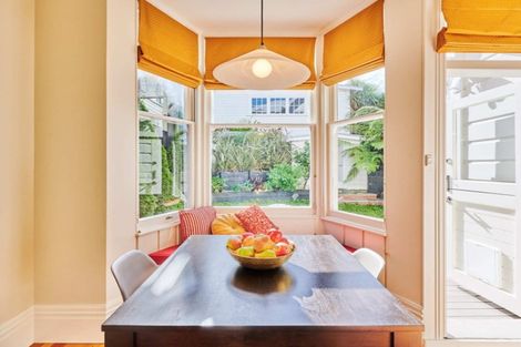 Photo of property in 57 Bolton Street, Kelburn, Wellington, 6012