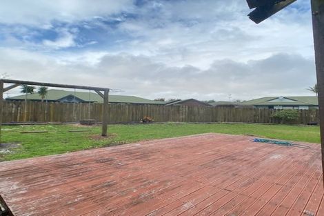 Photo of property in 73 Burswood Drive, Burswood, Auckland, 2013