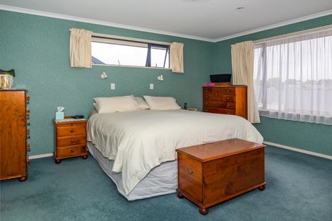 Photo of property in 70 Temple Crescent, Gleniti, Timaru, 7910