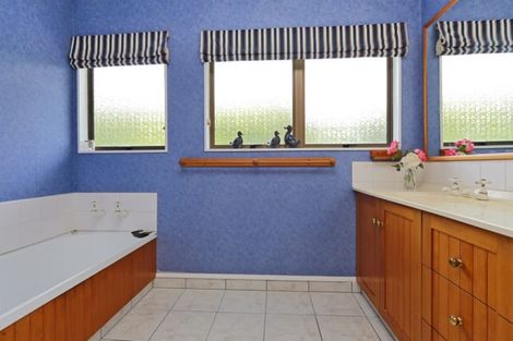 Photo of property in 2 Thurley Place, Bay View, Napier, 4104