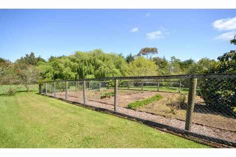 Photo of property in 68 Wiroa Road, Kerikeri, 0293