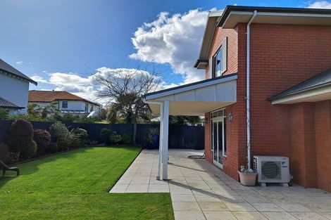 Photo of property in 11 Kereru Lane, Riccarton, Christchurch, 8011