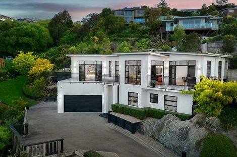 Photo of property in 16 Iles Lane, Cashmere, Christchurch, 8022