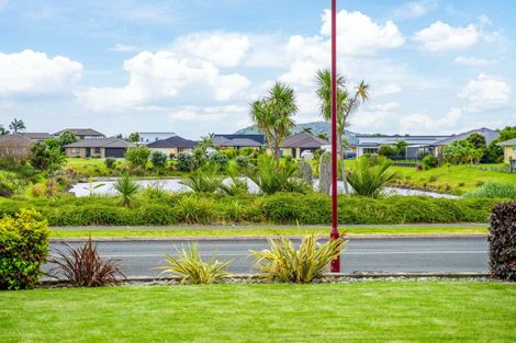 Photo of property in 2 Roto View, One Tree Point, 0118