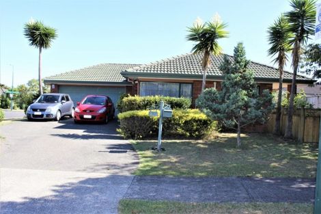 Photo of property in 5 Sandwick Drive, Weymouth, Auckland, 2103